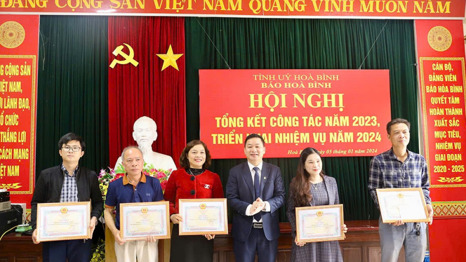 Hòa Bình hợp nhất Báo và Đài Phát thanh - Truyền hình tỉnh