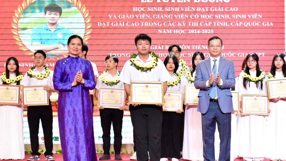 Tuyên Quang: Có 1.228 học sinh đoạt giải học sinh giỏi cấp tỉnh ở các cấp học