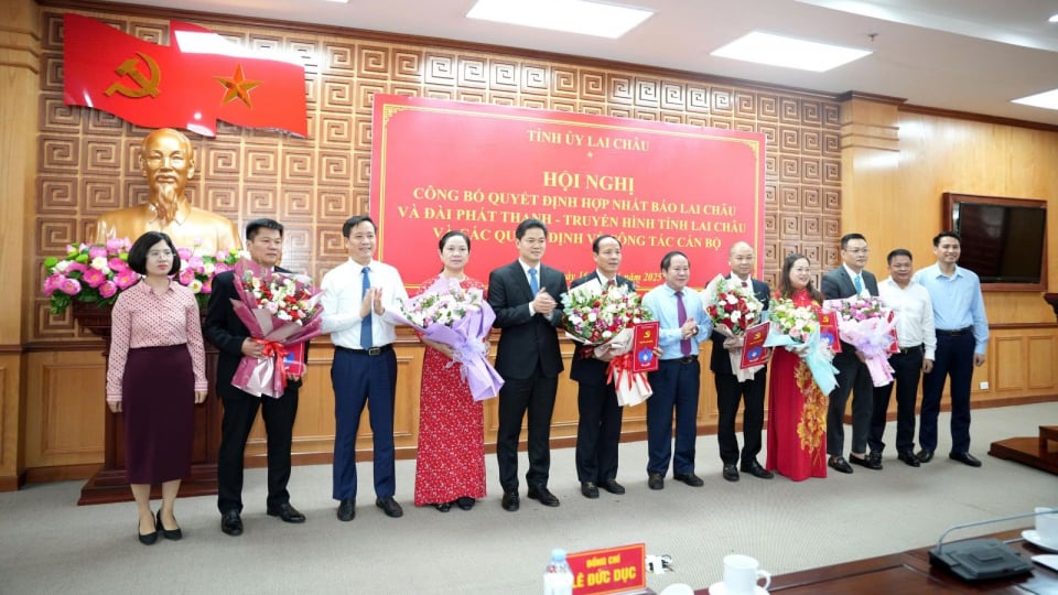 Lai Châu: Quan tâm xây dựng đội ngũ những người làm báo chuyên nghiệp, có bản lĩnh chính trị vững vàng, đạo đức tốt, chuyên môn giỏi 