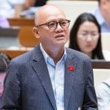 Đại biểu Quốc hội: Nhà giáo bán hàng online, chạy xe ôm, làm cò đất vì lương không đủ trang trải