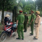 Sắp xếp đơn vị hành chính: Công an xã có được dừng xe kiểm tra nồng độ cồn?
