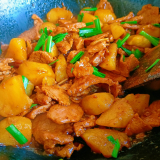 Loại thịt giàu protein, bảo vệ mắt, bổ khí, tăng cường khả năng miễn dịch, hầm khoai tây thơm phức