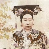 Từ Hy 26 tuổi thành quả phụ, đã trải qua hơn 40 năm cô quả như thế nào?
