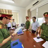 Bắt nguyên Trưởng phòng bồi thường thuộc Trung tâm Phát triển quỹ đất thành phố Tam Kỳ, Quảng Nam