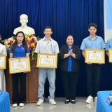 Tiền vệ Châu Ngọc Quang nhận vinh dự đặc biệt