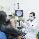 Mẹ trẻ chủ quan, con nhỏ phải nhập viện vì viêm phổi