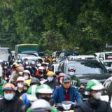 Mức phạt lỗi không đội mũ bảo hiểm năm 2025 theo quy định mới nhất