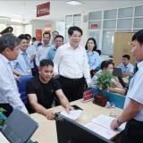 Chủ tịch nước Lương Cường dự sinh hoạt chuyên đề và kiểm tra vận hành chính quyền 2 cấp tại Quảng Ninh