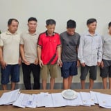 Cảnh sát hình sự triệt phá sới bạc giữa sông Lam