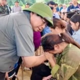 Thủ tướng xúc động, gửi thư khen Trưởng bản Mùa A Thi cứu 90 người dân thoát cơn lũ dữ