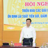 Ngân hàng Nhà nước yêu cầu tiếp tục giảm lãi vay, giám sát chặt việc công khai lãi suất