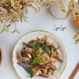 Loại cá rẻ tiền, giàu protein hơn sữa, đem xào với lá lạ, thành món ngon ít người biết