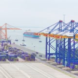 Xuất nhập khẩu tăng mạnh đầu năm 2025: Việt Nam cán mốc gần 277 tỷ USD sau 4 tháng