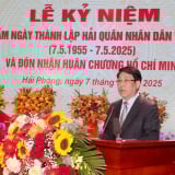Chủ tịch nước: Hải quân cần phát huy truyền thống làm chủ vùng biển, quyết chiến, quyết thắng