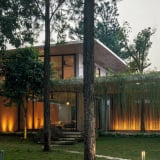 Biệt thự rộng 5.000 m2 tại Ba Vì gây ấn tượng mạnh nhờ hàng hiên dài 30 m