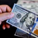 Giá USD hôm nay 9/6: Thị trường tự do giảm mạnh