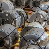 Giá thép tiếp đà giảm khi nhu cầu Trung Quốc chững lại