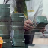 Lãi suất ngân hàng cao nhất hôm nay 10/6: Cạnh tranh mạnh về giá trị tiền gửi