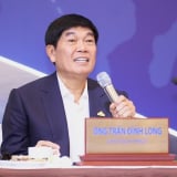 Tài sản của tỷ phú Trần Đình Long 'bốc hơi' 400 triệu USD trong 5 tháng