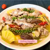 Bộ phận cực ngon của con heo, ăn vào tốt xương khớp, đem rim nước cốt dừa, đánh bay cả nồi cơm