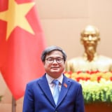 Ông Trương Việt Dũng từ sinh viên xuất sắc được tiếp nhận đặc cách đến chức Phó Chủ tịch UBND TP Hà Nội ở tuổi 45