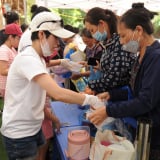 Bữa Cơm Yêu Thương số 105: Thấm đẫm tình người trong suất cơm 0 đồng tặng bệnh nhân