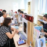Công chức đang trong thời gian bị tạm giữ, tạm giam có được hưởng lương?