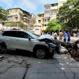 Vụ ô tô tông liên hoàn 10 xe máy trên phố Hà Nội: Những rủi ro pháp lý nữ tài xế có thể phải đối mặt?