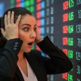 VN-Index vượt đỉnh 2022, chứng khoán hút dòng tiền: Đâu là 'chất xúc tác'?