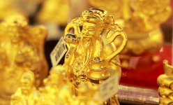 Giá vàng hôm nay 7/2: Đồng loạt giảm mạnh do nhà đầu tư chốt lời trước ngày vía Thần Tài