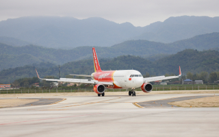 Vietjet cam kết tiếp tục duy trì đường bay Điện Biên - Tp Hồ Chí Minh tại sân bay Điện Biên Phủ