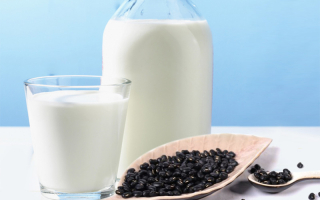 Cách chăm sóc da bằng đậu đen để da trắng hồng, căng mọng