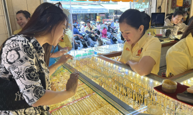 Giá vàng hôm nay tăng sốc áp sát ngày Vía thần Tài, cung có đủ cầu?