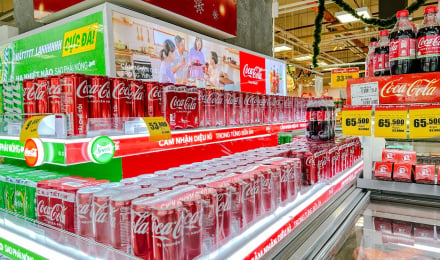 Coca-Cola bán gần 900 triệu lít, lãi hàng trăm tỷ ở Việt Nam, là thị trường lớn thứ ba sau Trung Quốc và Mỹ