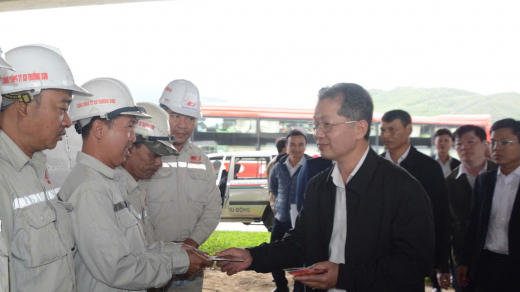 Tập trung nhân lực, đẩy nhanh tiến độ thi công các dự án trọng điểm