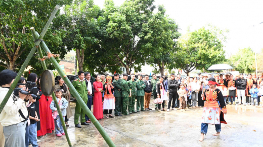 Lai Châu: Sôi nổi ngày hội Biên phòng toàn dân ở một xã biên giới