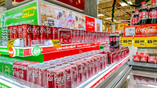 Coca-Cola bán gần 900 triệu lít, lãi hàng trăm tỷ ở Việt Nam, là thị trường lớn thứ ba sau Trung Quốc và Mỹ