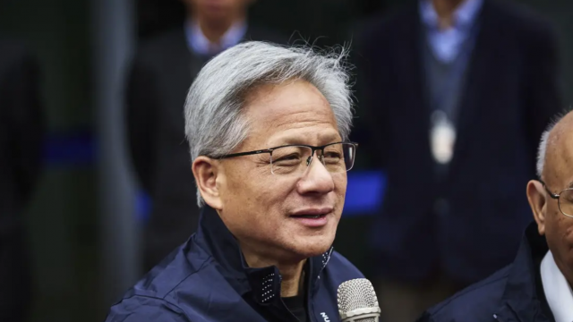 Tỷ phú Jensen Huang của Nvidia bất ngờ tuyên bố không dự lễ nhậm chức của ông Trump  