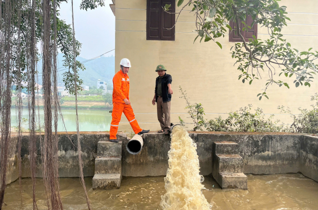 PC Hòa Bình chủ động phương án cấp điện phục vụ bơm nước đổ ải vụ Đông Xuân 2025