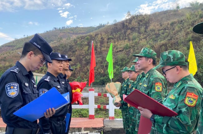 Lai Châu: Tuần tra liên hợp chấp pháp trên biên giới 