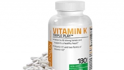 Dược sĩ nhà thuốc Trường Cao đẳng Dược tư vấn cách bổ sung Vitamin K