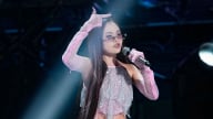 Phương Mỹ Chi đọc rap, hát ca trù bước vào chung kết Sing!Asia