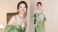 Chi Pu nổi bật như bà hoàng giữa không gian đậm chất Á đông