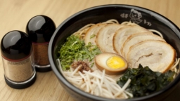 Trắc nghiệm tâm lý: Khi ăn mì ramen, bạn ăn gì đầu tiên?