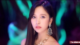 Mina (TWICE) đẹp mê mẩn trong teaser 'Feel Special'