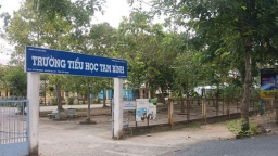 Tin giáo dục 5/10: Học sinh lớp 4 không biết đọc, GV vẫn nhận xét đọc thông, viết thạo