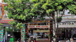 Bệnh nhân 237 ở khách sạn, đi du lịch, uống rượu, làm răng ở Ninh Bình