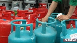 Giá gas hôm nay 24/4: Tiếp tục giảm mạnh