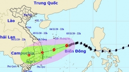Tin bão số 10 mới nhất: Gây mưa lớn ở miền Trung từ đêm nay, cấp độ rủi ro thiên tai cấp 3