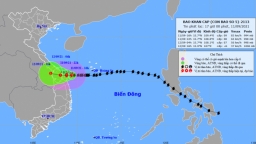 Tin bão khẩn cấp 11/9: Bão số 5 (bão Conson) hướng vào Thừa Thiên Huế - Quảng Ngãi